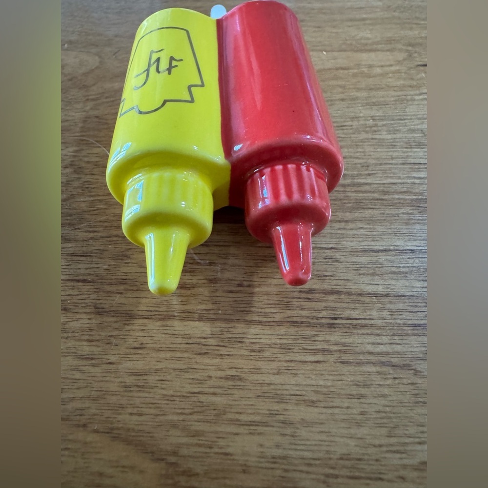 Nora Fleming Main Squeeze Mini (Ketchup & Mustard) - Picture 5 of 5